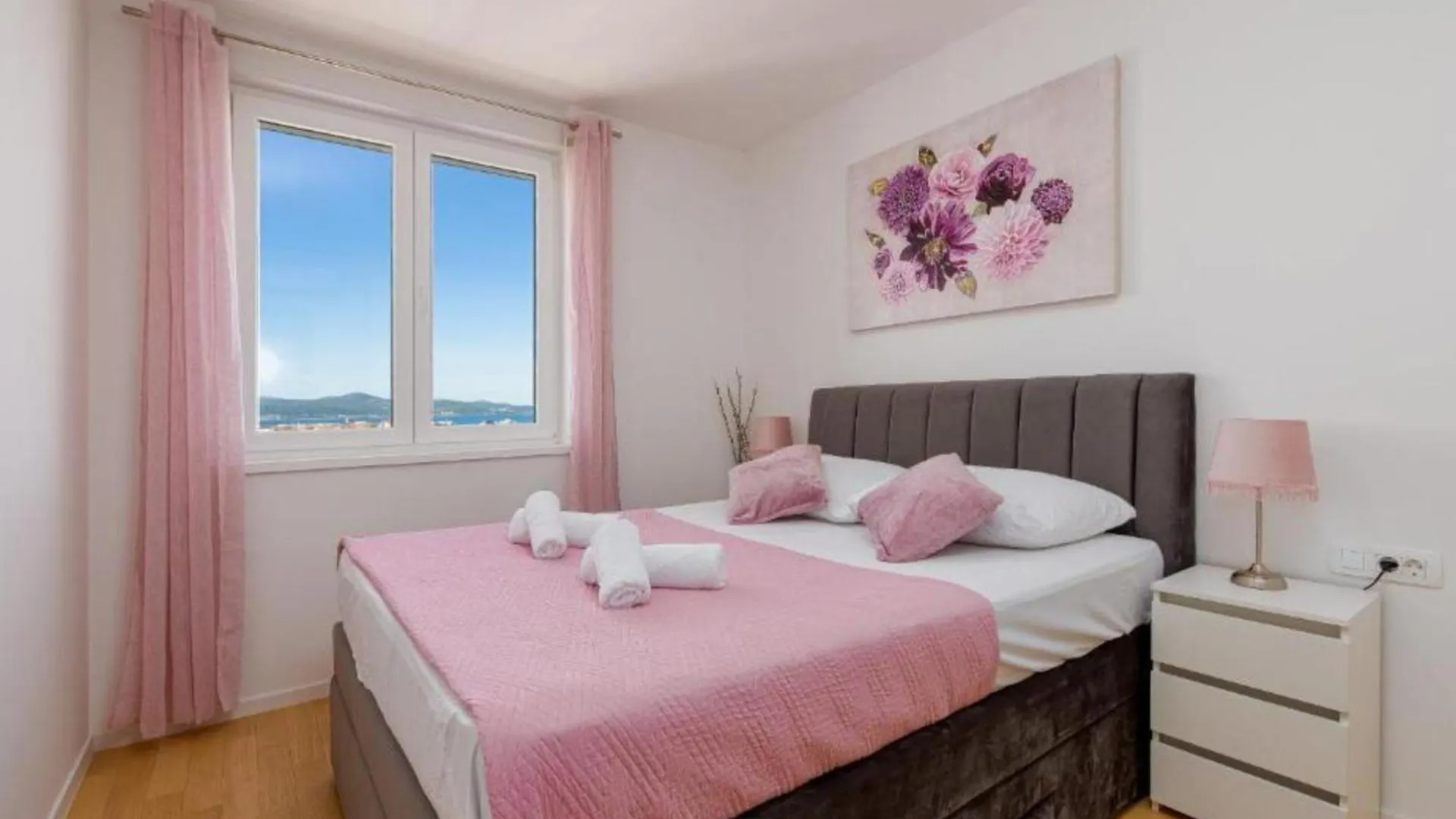 Zadar Urban Seaside Apartment